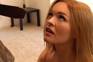 美女射爱液视频 Porn