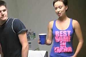 男男gay互吃鳮公交车 Porn